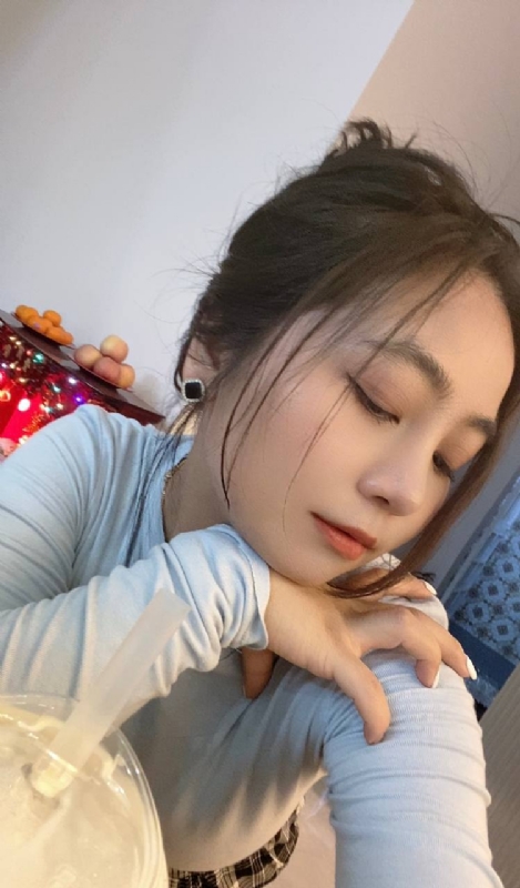艳秋的第一张照片--龙岩婚介网
