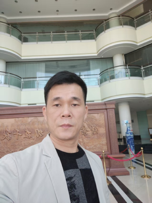 不忘初心的第二张照片--龙岩婚介网